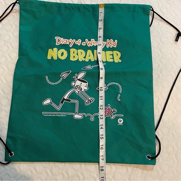 Diary of a Wimpy Kid No Brainer Drawstring Backpack Green Greg - Picture 6 of 7